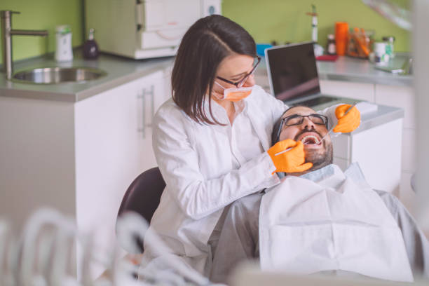 Best Emergency Tooth Extraction  in Monette, AR